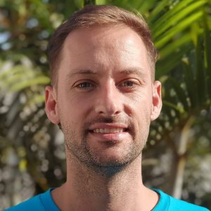 N2032 SCOTT TSCHIDA